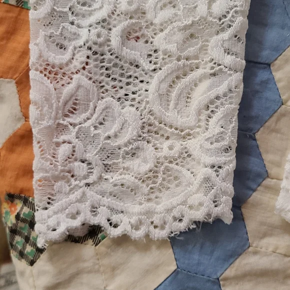 Blush brand stretch lace wedding dress - Picture 5 of 7